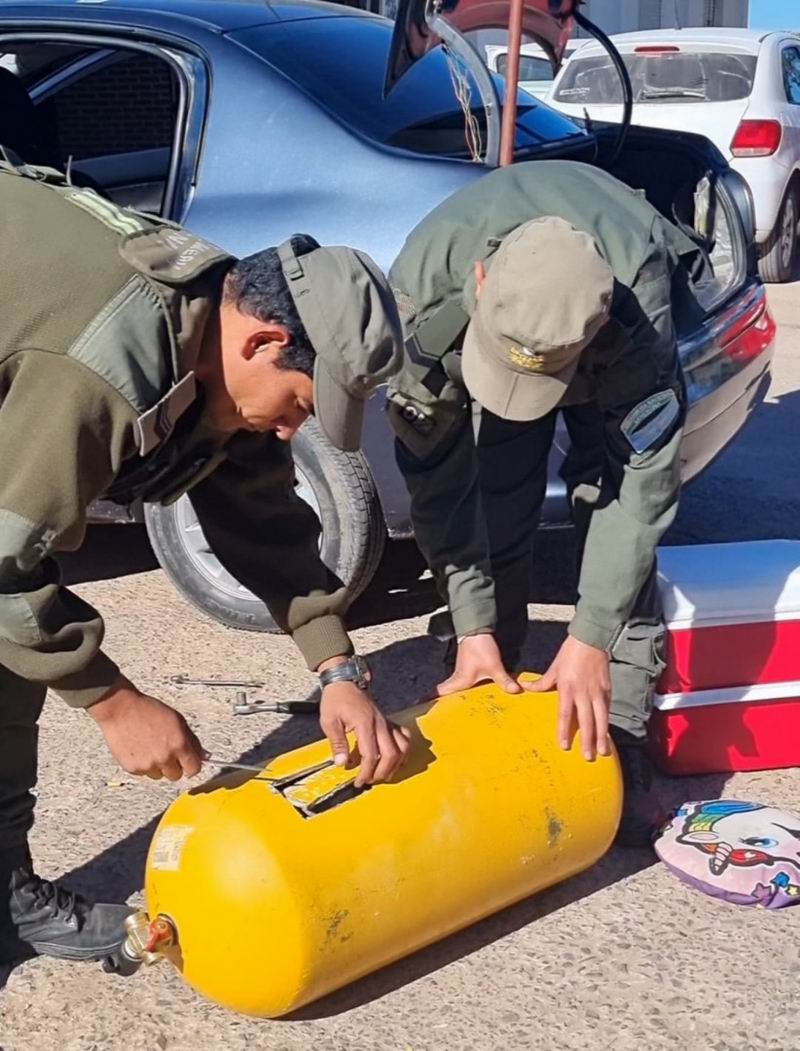 Viajaban Hacia Corrientes Con Más De 30 Kilos De Cocaína Oculta En El